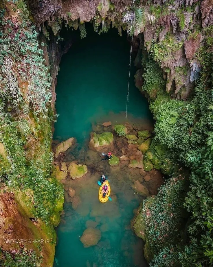 Mawmluh & Mawsmai Caves